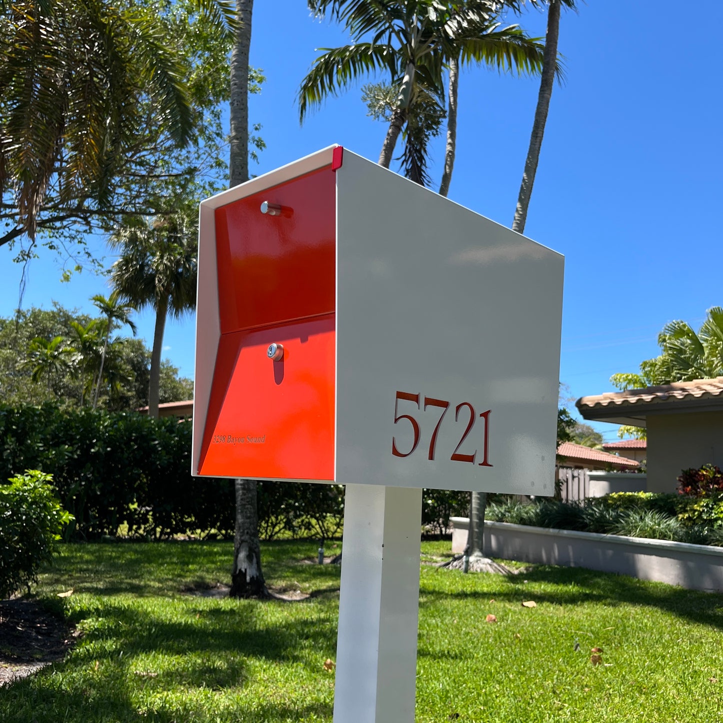 NEW! The UpTown Box Locking Package Dropbox in ARCTIC WHITE - Modern Mailbox