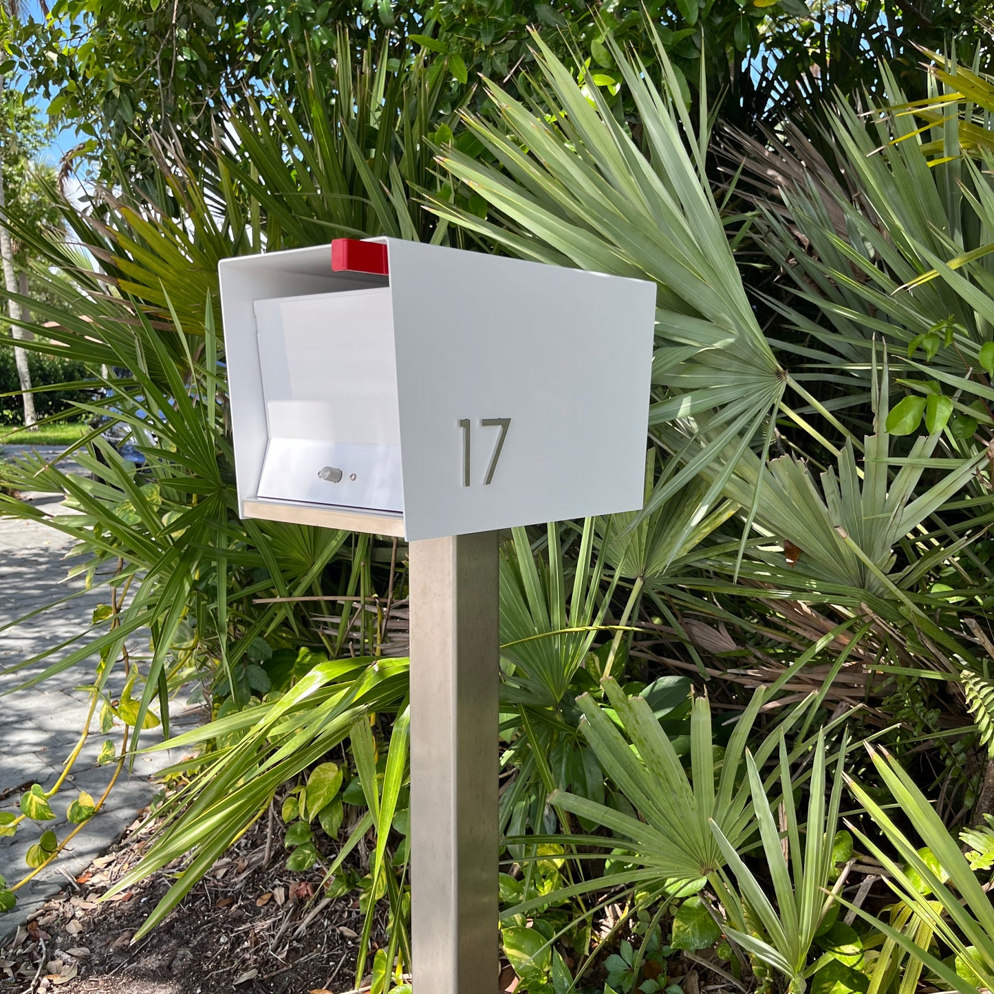 NEW!!!!   QUICK SHIP UptownBox in ARCTIC WHITE on WHITE - Modern Mailbox