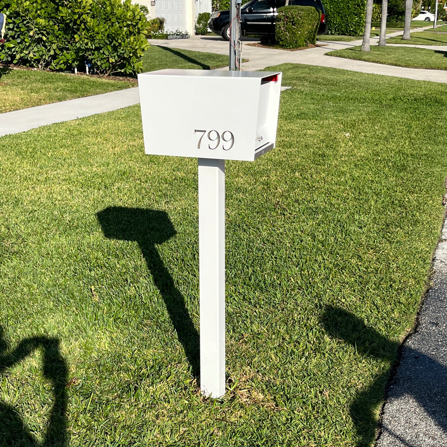 The Original UptownBox in ARCTIC WHITE - Modern Mailbox white steel