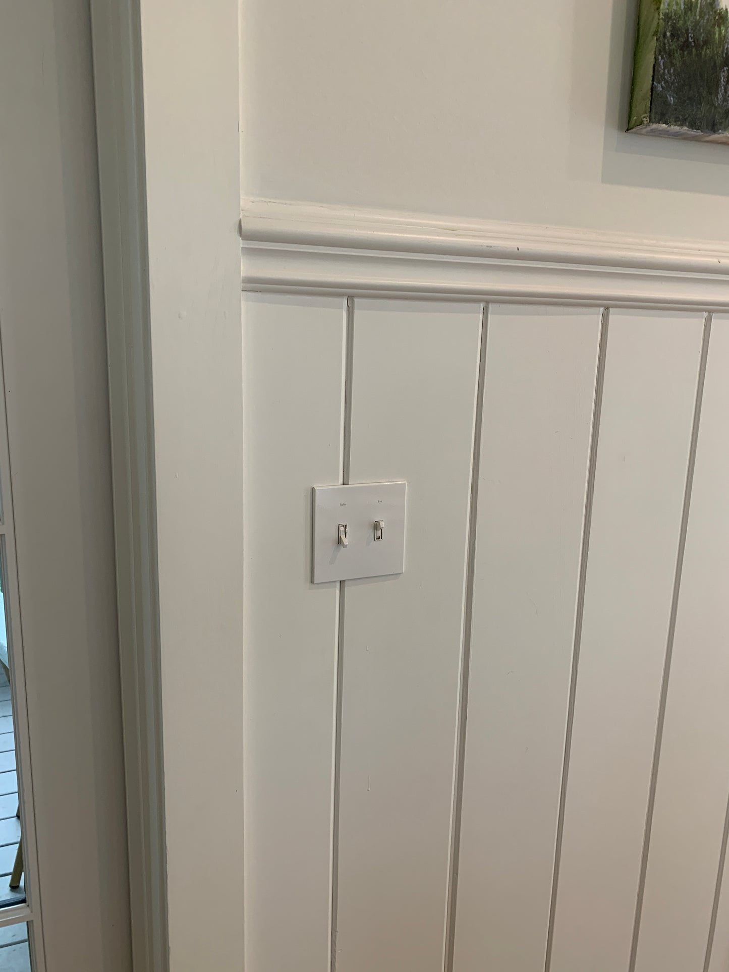 CleanPlate Classic Wall Plate in Contemporary White | Light switches