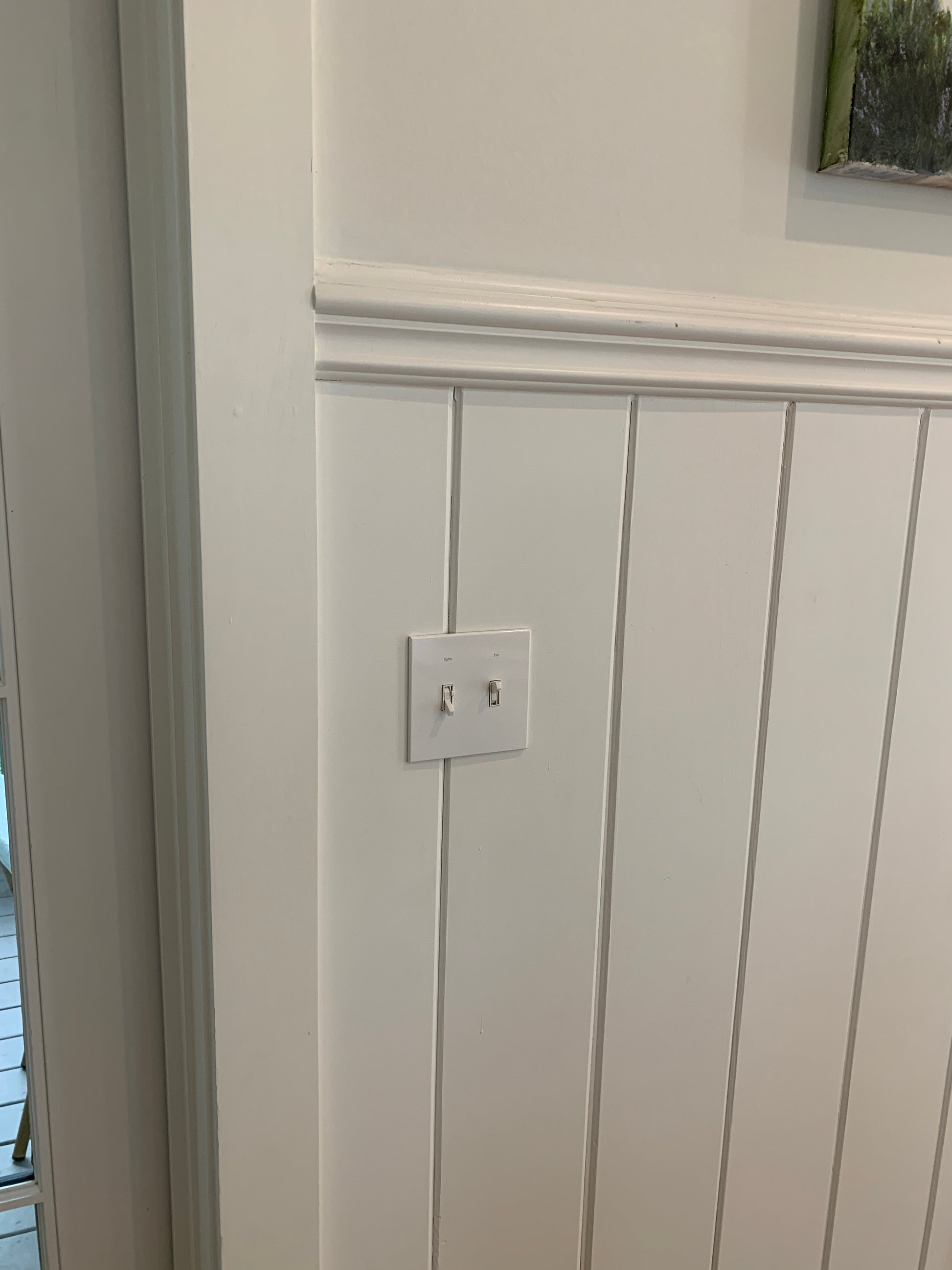 CleanPlate Classic Wall Plate in Contemporary White | Light switches