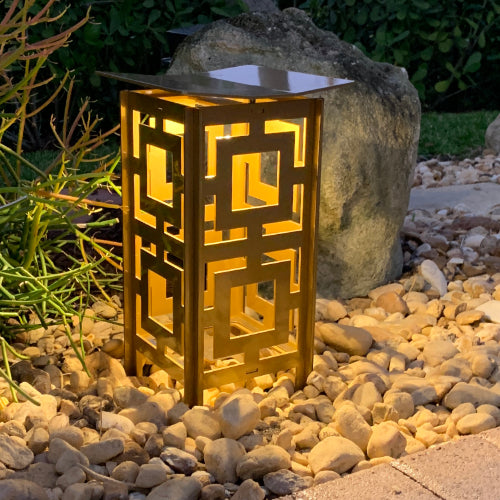 RadiantLight Modern Landscape Light - Garden Light at night